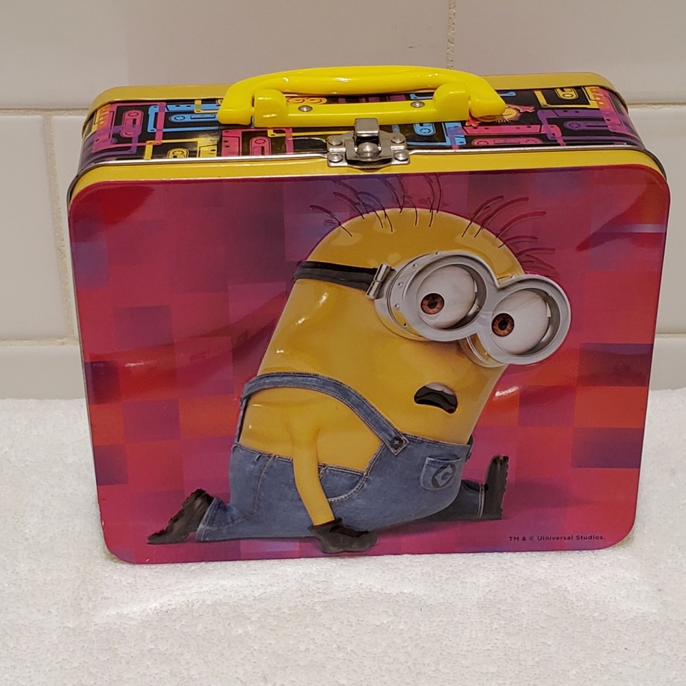 UNIVERSAL PICTURES "BOB" Lunch Box, Tin
